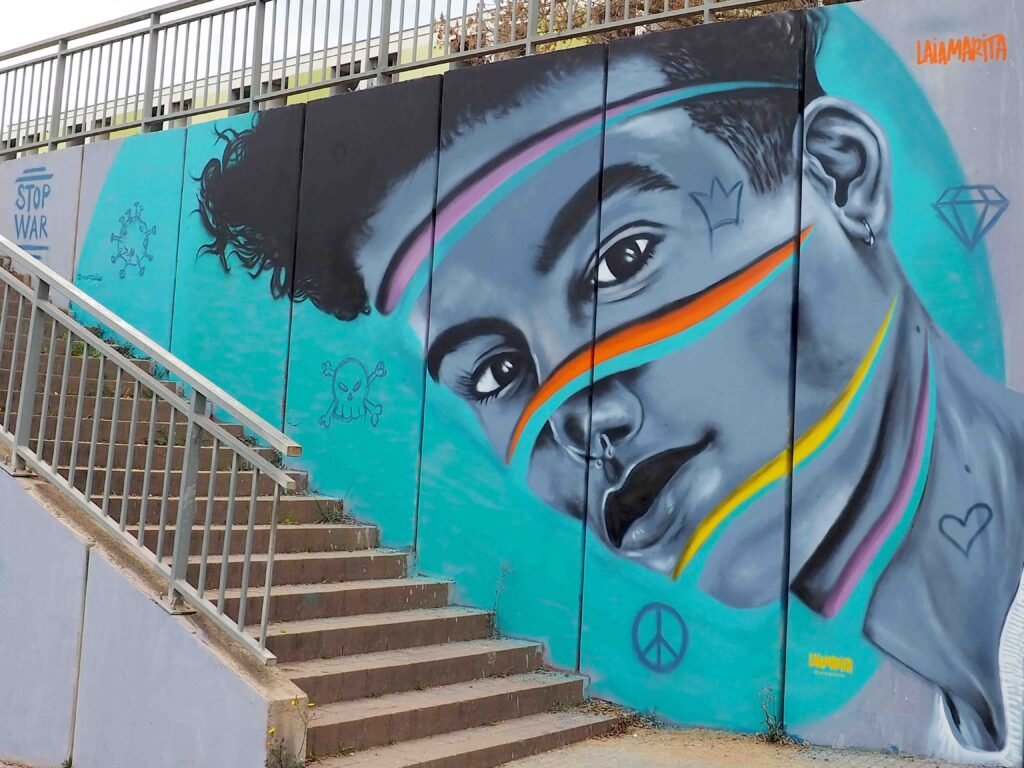laiamarita-mural-human-reality-arte-urbano-coronavirus-conspiranoico-marca