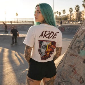 laiamarita-camisetas-arde-mujer-blanca-murales-arte-urbano-moda-marca